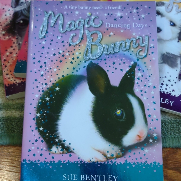 Books - Picture 5 of 5